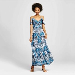 Xhilaration Blue Paisley Off-Shoulder Maxi Dress